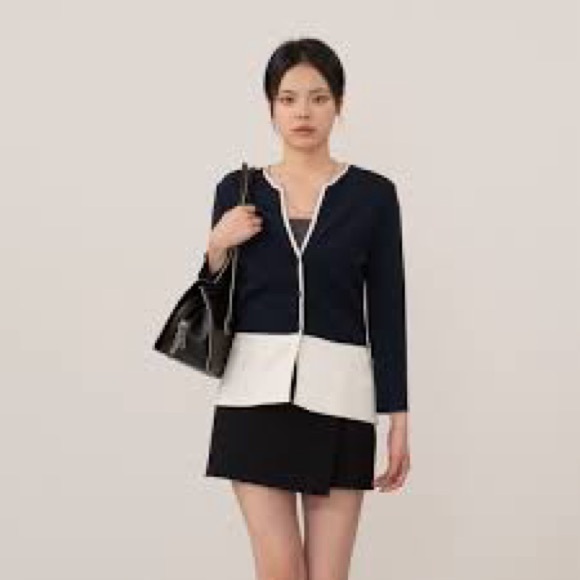 Armani Collezioni Jackets & Blazers - Armani Collezioni Navy and Cream Blazer